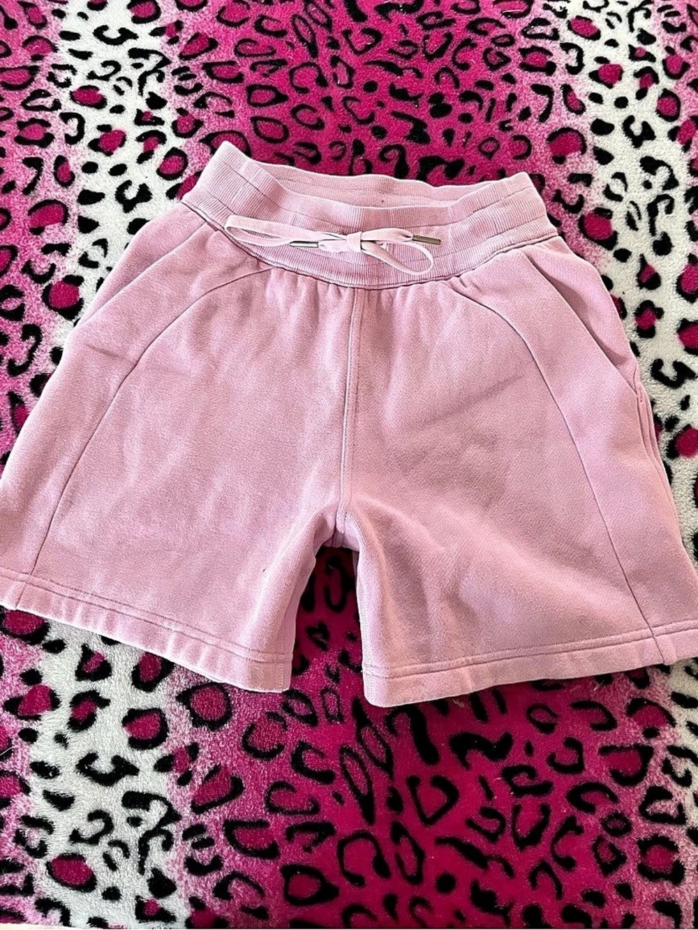 lululemon Scuba High-Rise Short 5" Pink Athletic Shorts